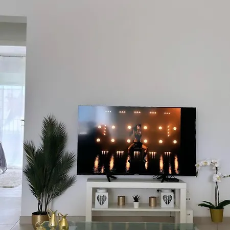 Appartement 2 Bedrooms Luxury - Guillemins Luik